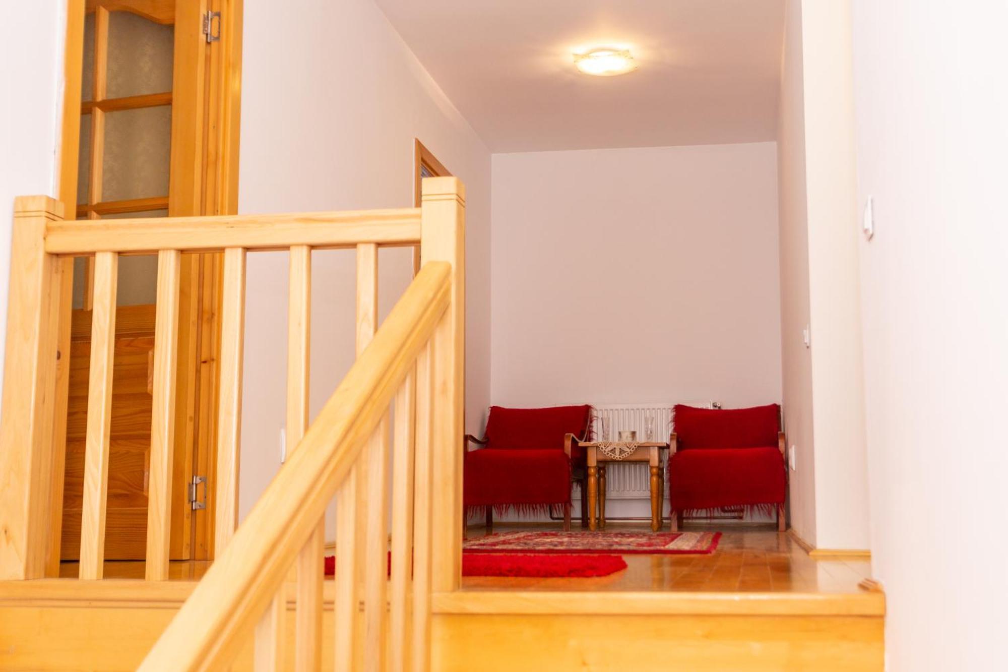 Casa Rumelia Paltineni ภายนอก รูปภาพ