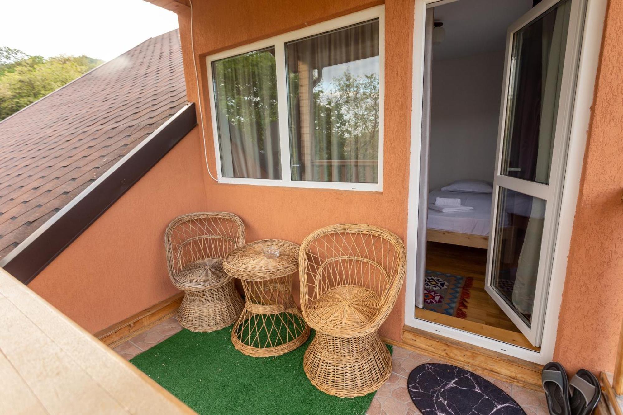Casa Rumelia Paltineni ภายนอก รูปภาพ