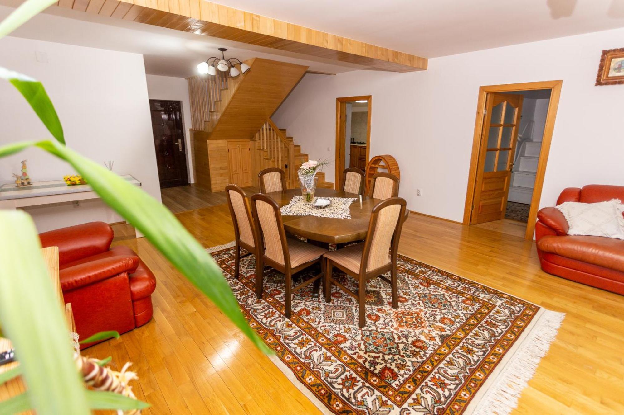 Casa Rumelia Paltineni ภายนอก รูปภาพ