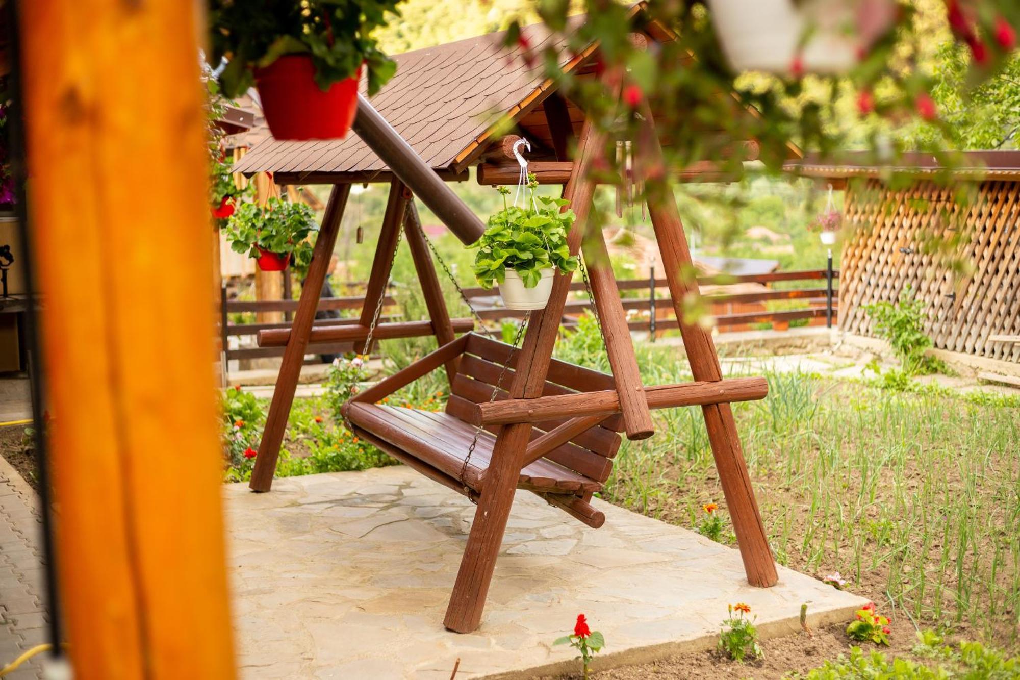 Casa Rumelia Paltineni ภายนอก รูปภาพ
